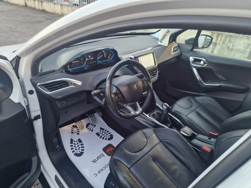 Peugeot 2008 1.6I-БЕНЗИН-NAVI-PANORAMA, снимка 5 - Автомобили и джипове - 52860972