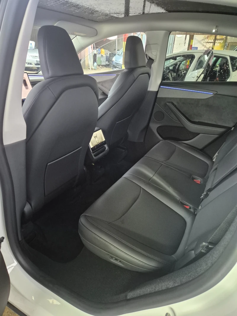 Tesla Model Y  Long Range, снимка 5 - Автомобили и джипове - 53473634