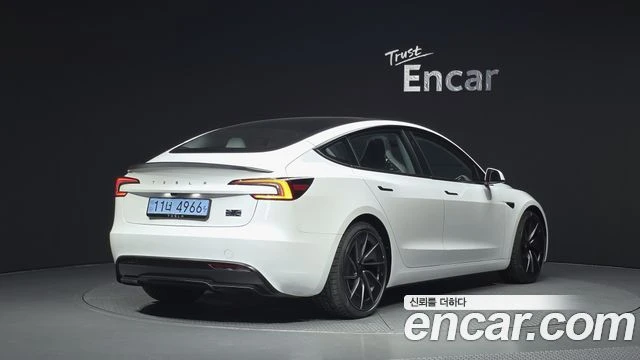 Tesla Model 3, снимка 2 - Автомобили и джипове - 56281967