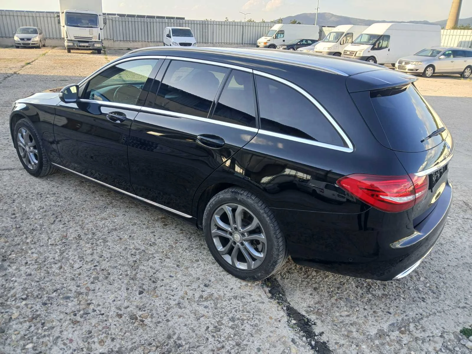 Mercedes-Benz C 180  6  | Mobile.bg   11