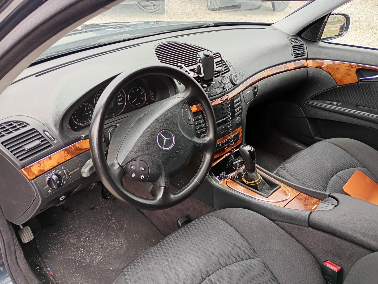 Mercedes-Benz E 220 2.2 CDI - изображение 9