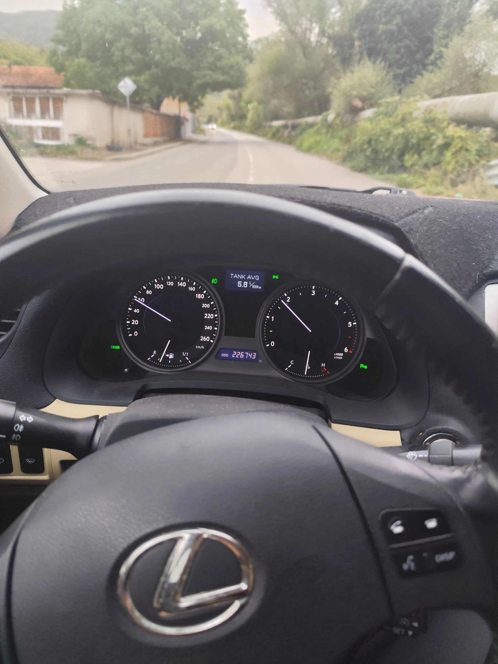Lexus IS 220d  - изображение 5