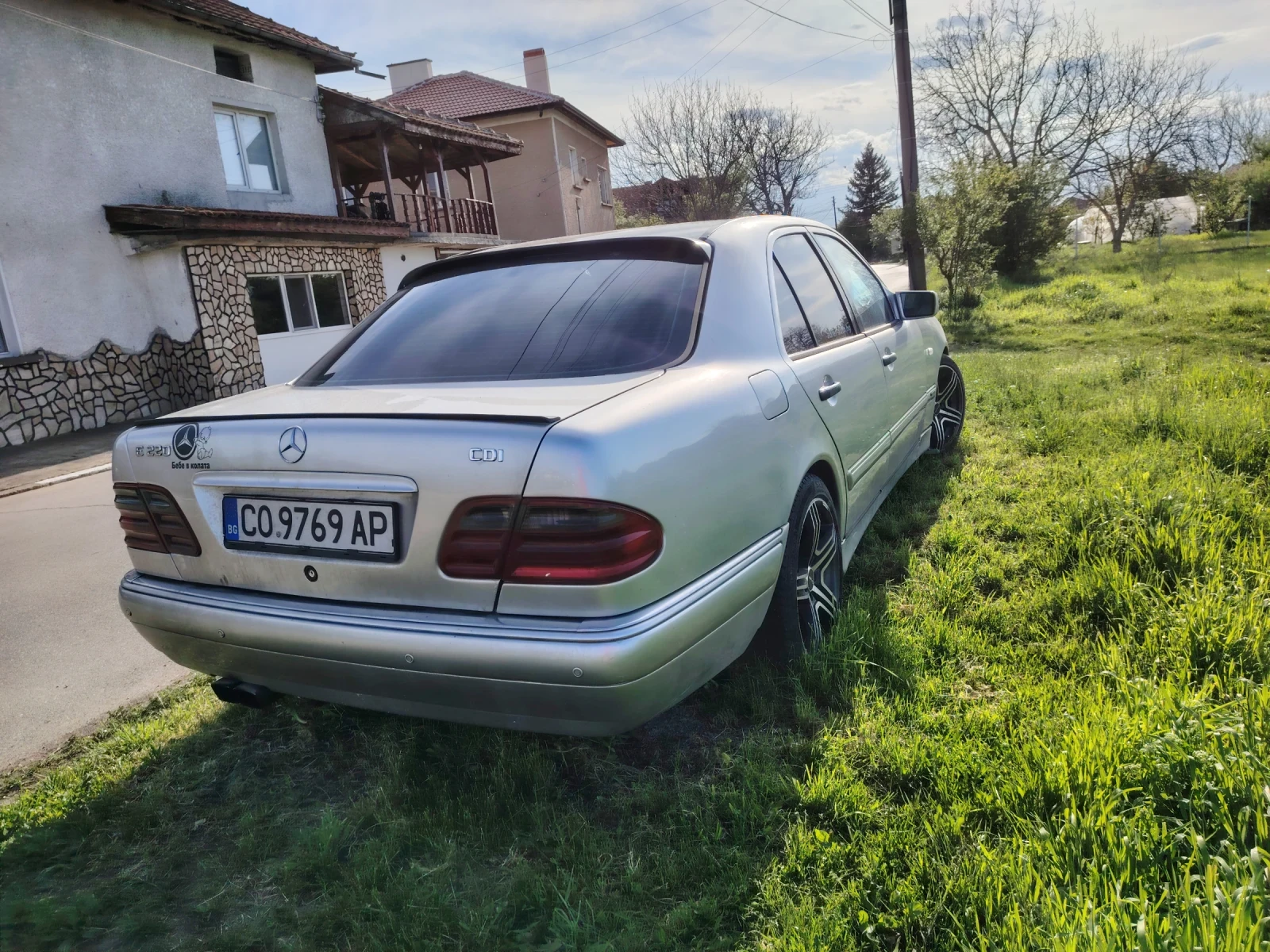 Mercedes-Benz E 250  - изображение 2