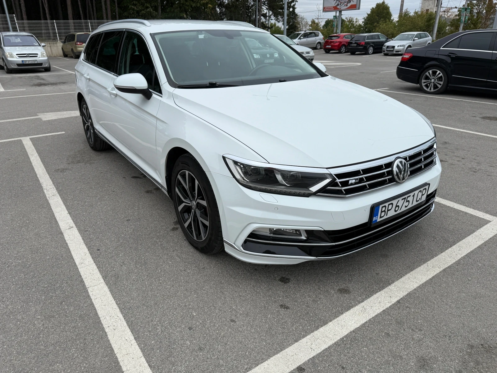 VW Passat 2.0TDI R-line DISTROIC /FULL LED | Mobile.bg   1