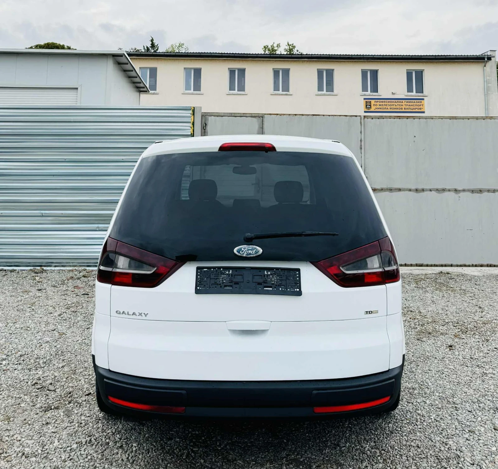 Ford Galaxy GHIA* 7 MESTA  | Mobile.bg   13
