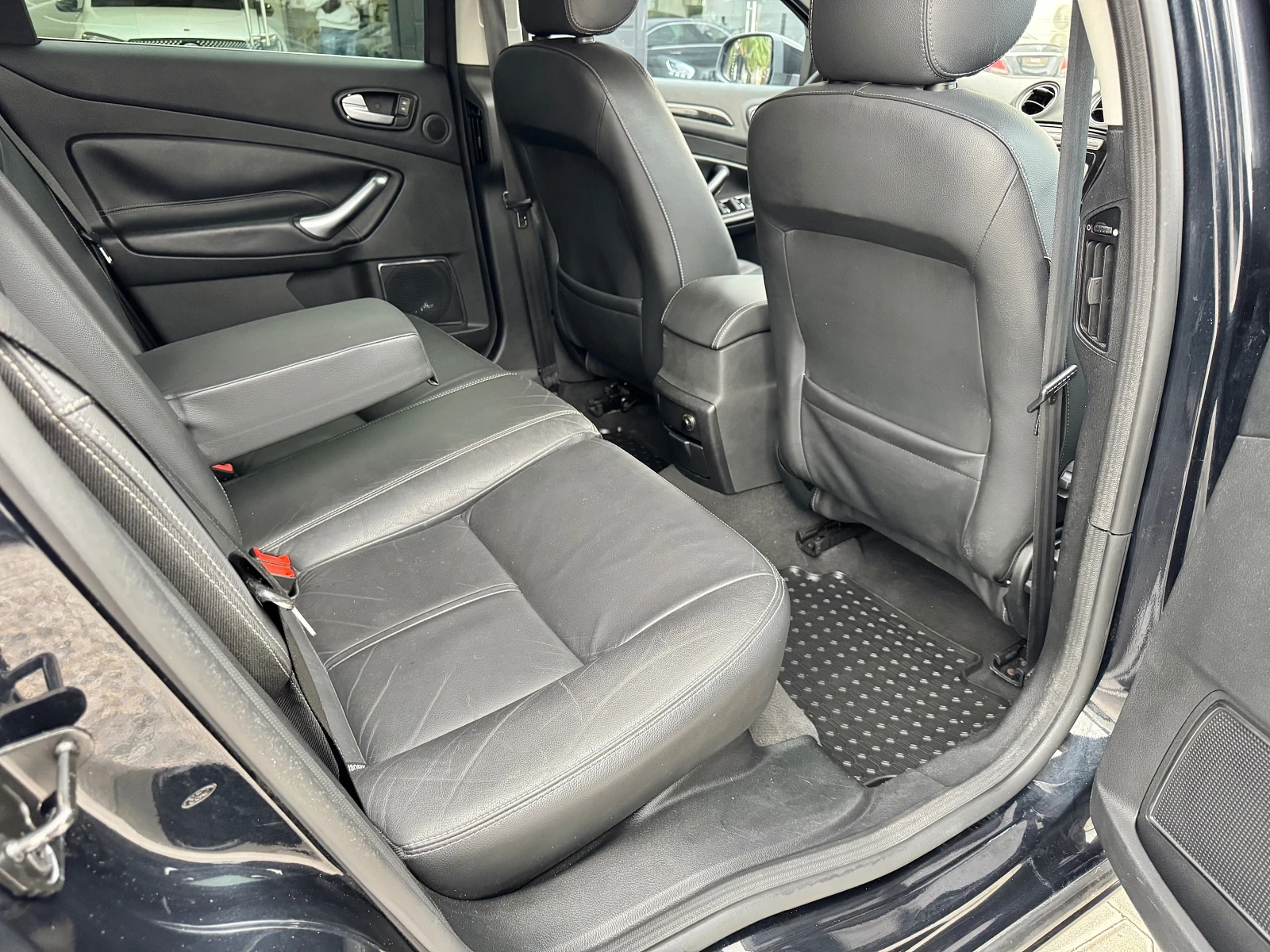 Ford Mondeo 2.0TDCi * TITANIUM* /// | Mobile.bg   14