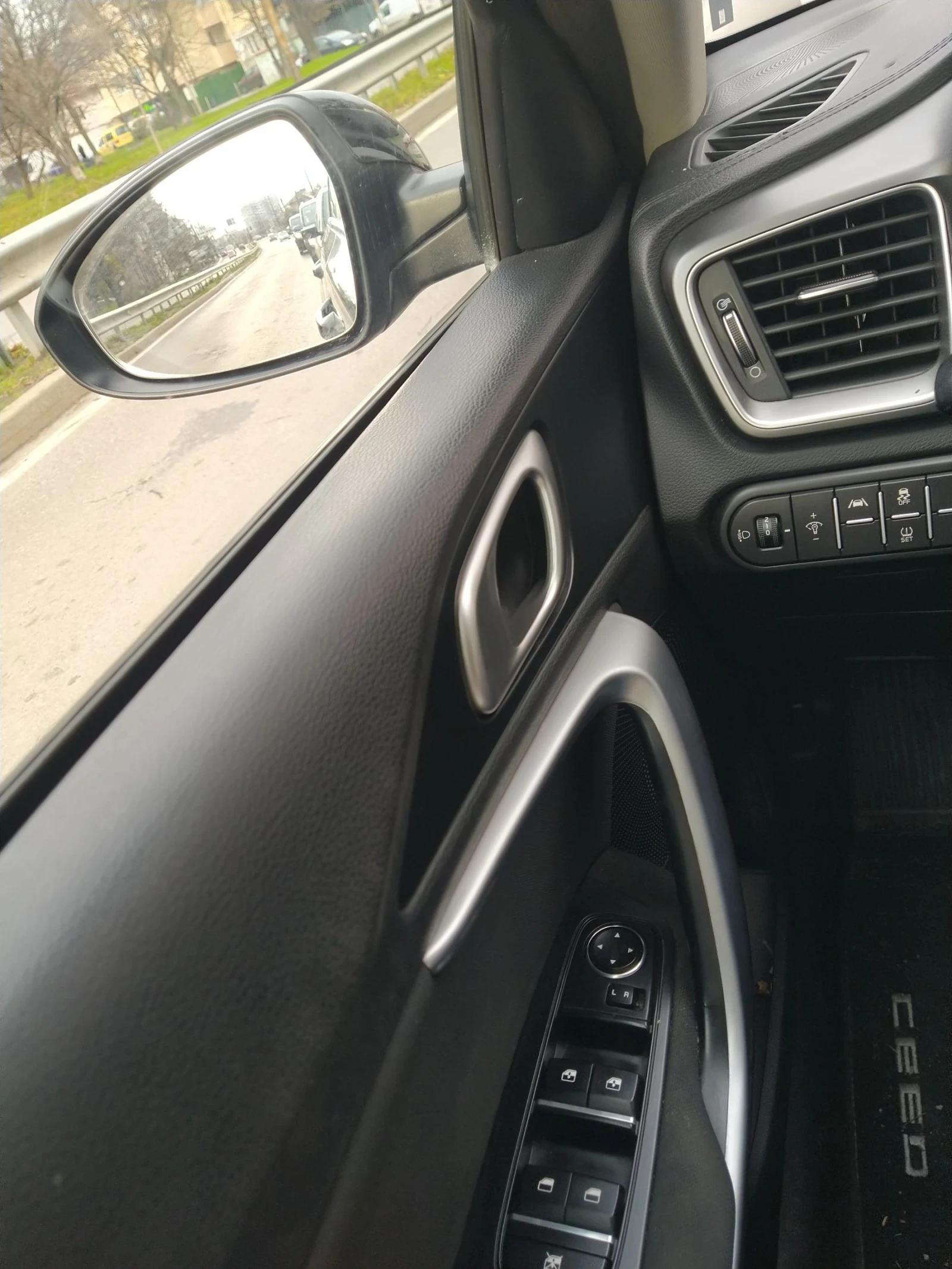 Kia Ceed Хибрид дизел - изображение 8