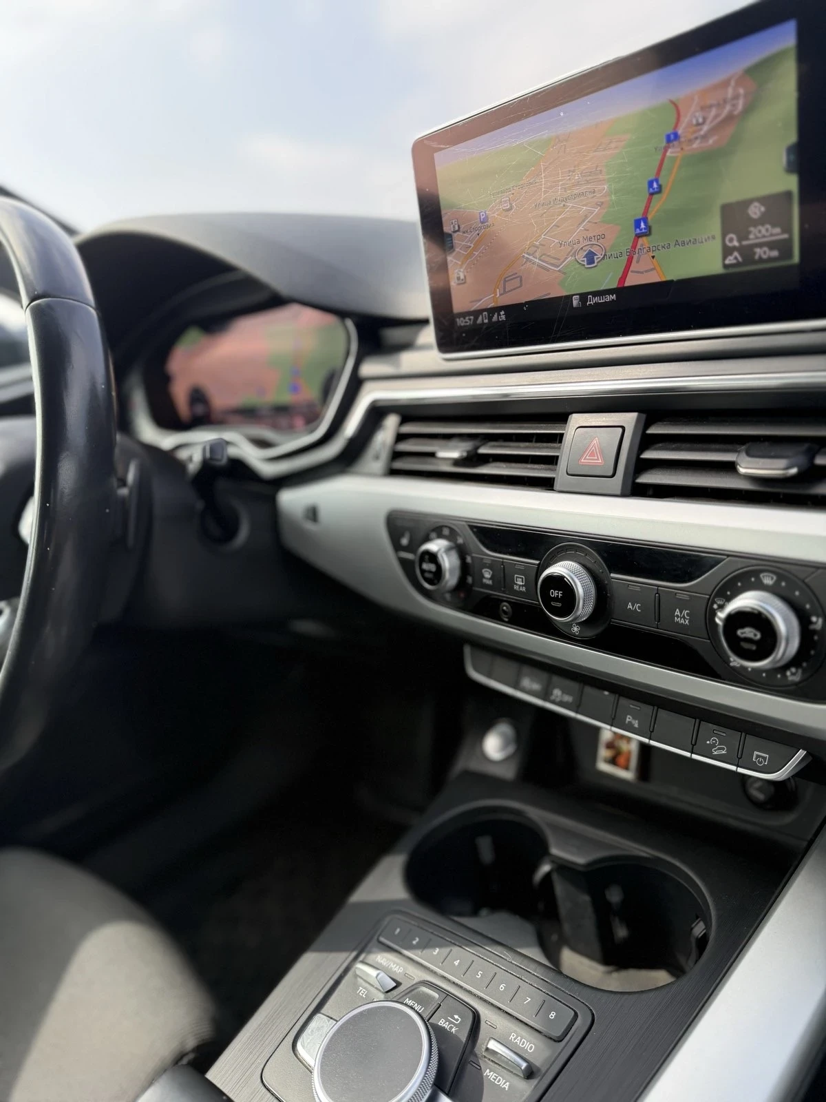 Audi A4 Allroad 2.0 TDI Дистроник* Digital* Печка, снимка 4 - Автомобили и джипове - 53117760