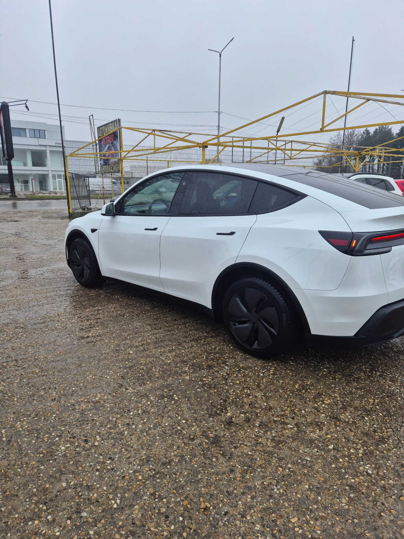 Tesla Model Y  Long Range | Mobile.bg � ����������� 3