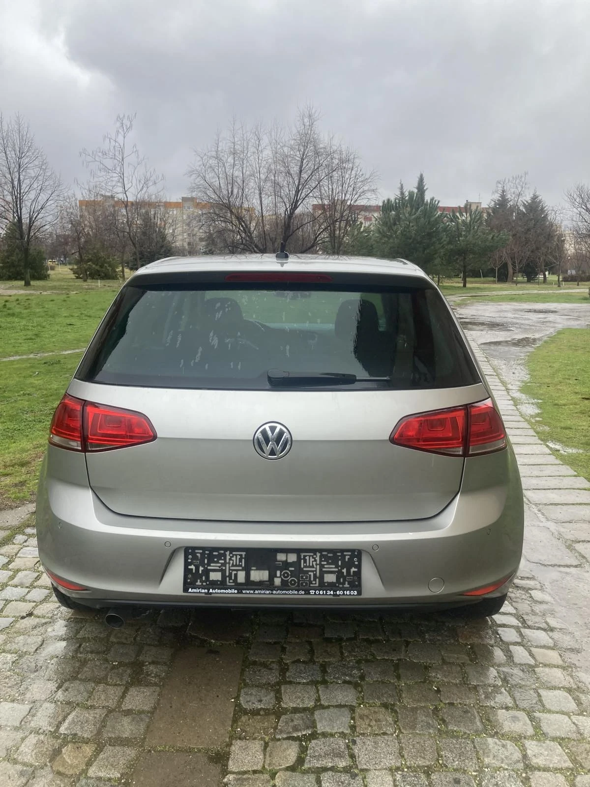 VW Golf 1.6TDI Автоматик 100хил км, снимка 7 - Автомобили и джипове - 53716767