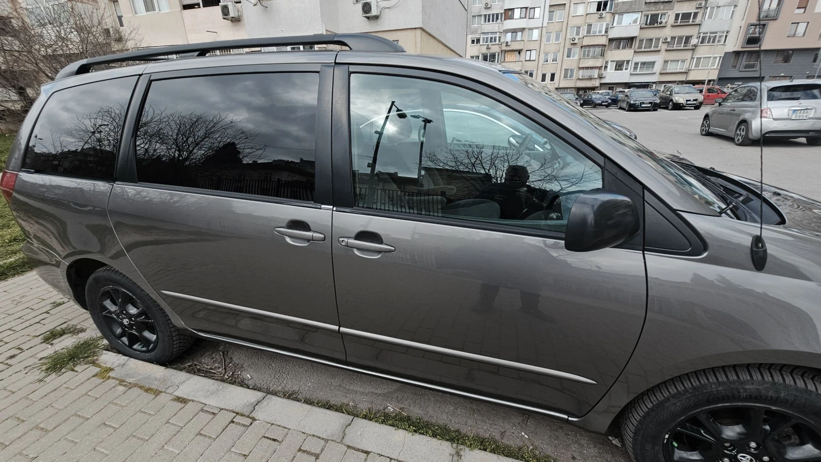 Toyota Sienna 3.3l , снимка 11 - Автомобили и джипове - 53811468