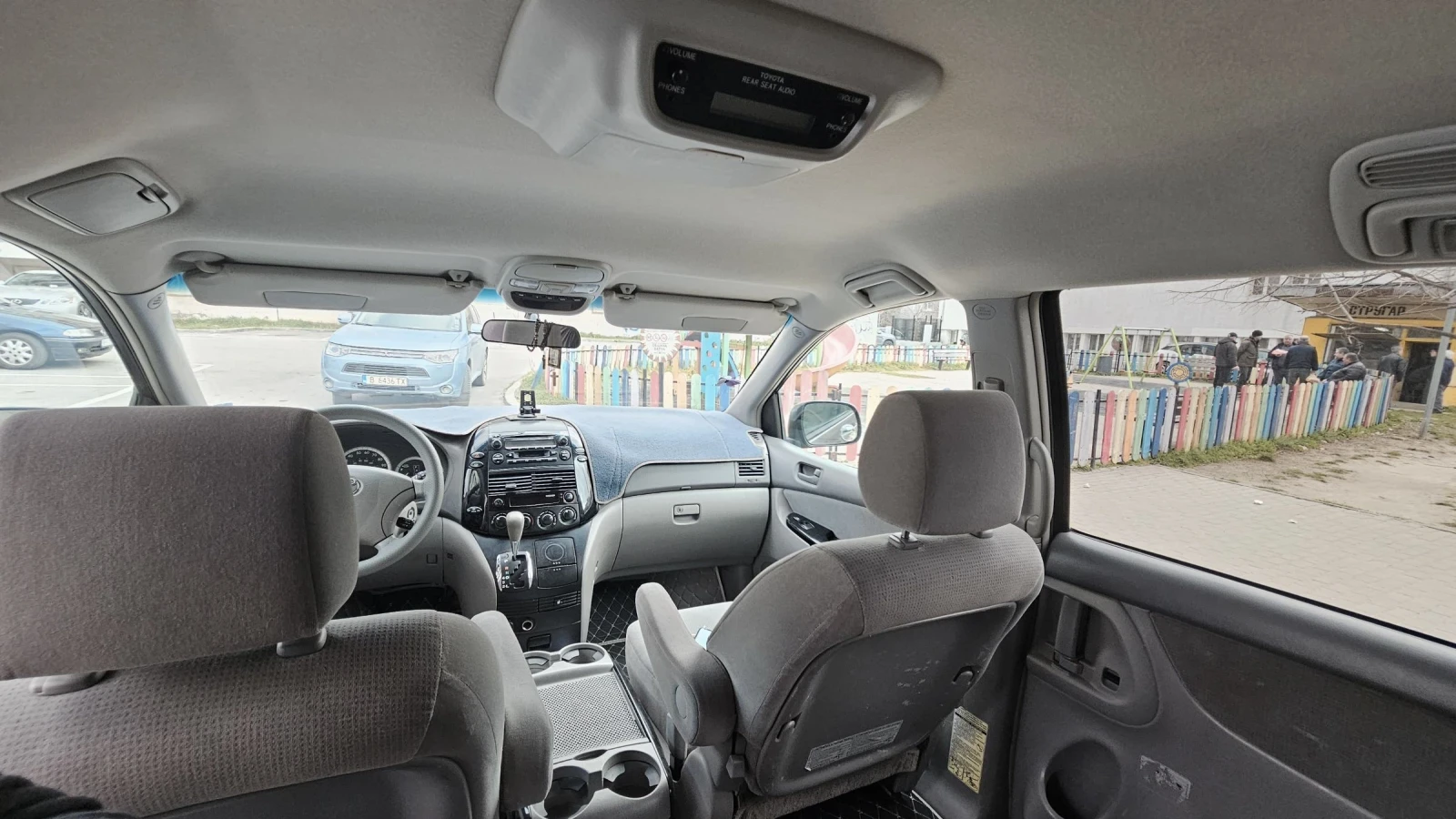 Toyota Sienna 3.3l , снимка 5 - Автомобили и джипове - 53811468