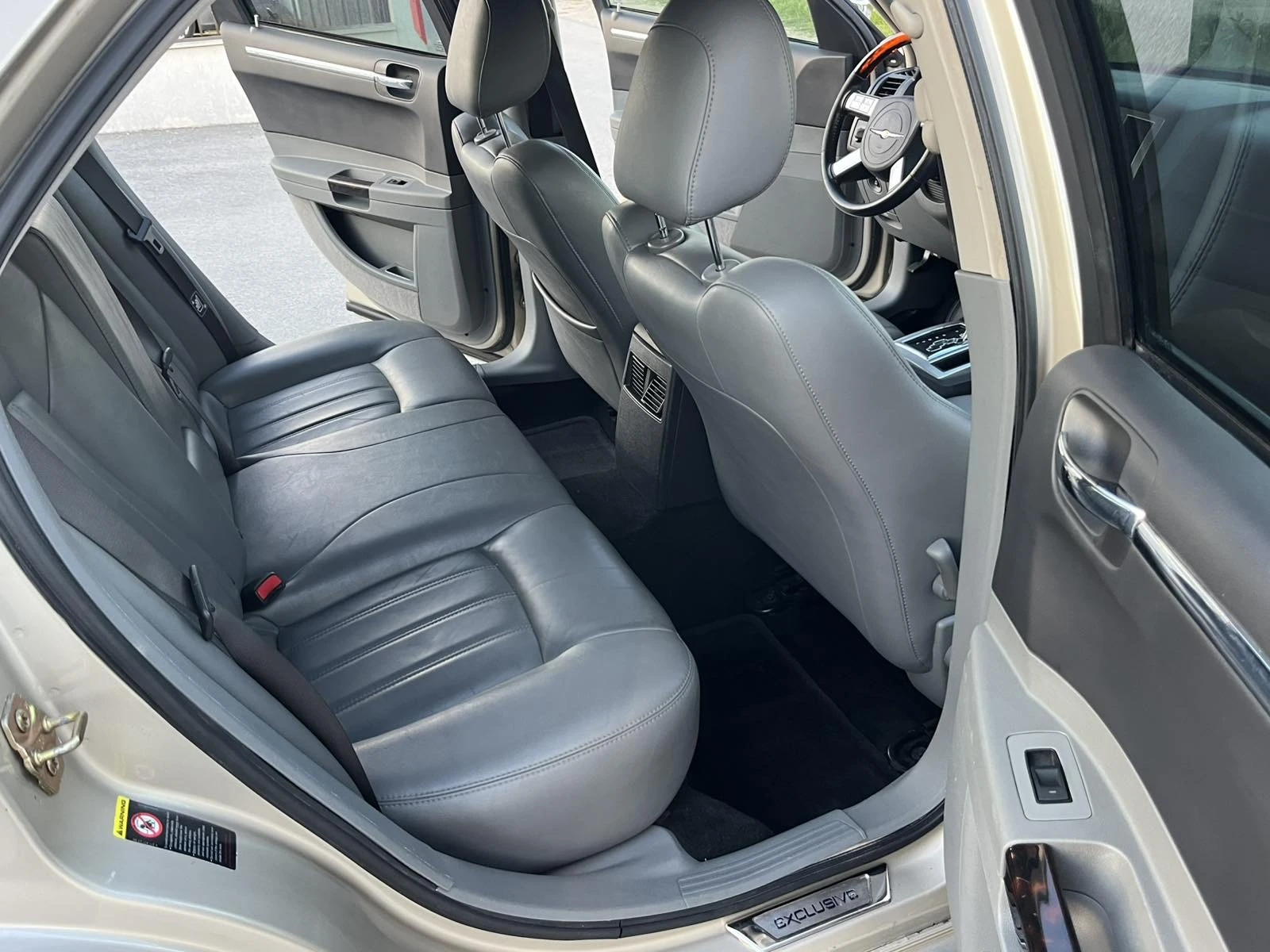 Chrysler 300c 3.5L 250кс КСЕНОН NAVI КОЖА ПОДГРЕВ КЛИМАТРОНИК, снимка 11 - Автомобили и джипове - 54544492