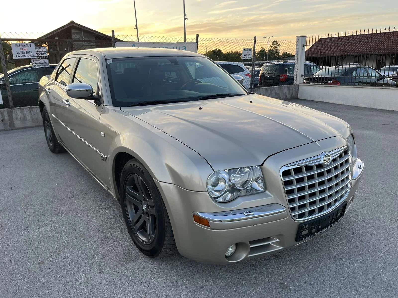 Chrysler 300c 3.5L 250кс КСЕНОН NAVI КОЖА ПОДГРЕВ КЛИМАТРОНИК, снимка 3 - Автомобили и джипове - 54544492