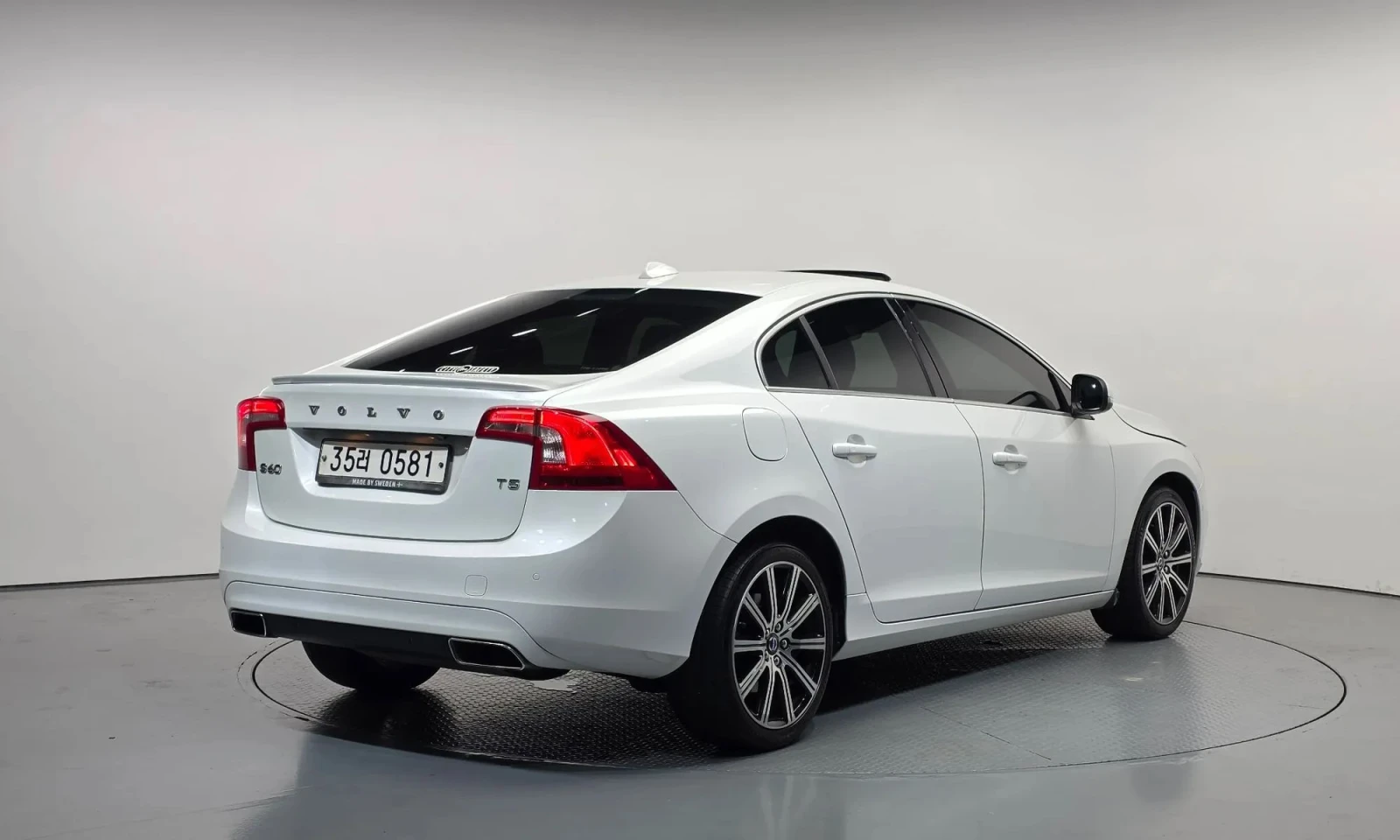 Volvo S60 T5 2.0t, снимка 2 - Автомобили и джипове - 55070820