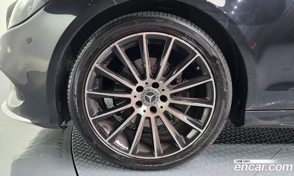 Mercedes-Benz CLS CLS250 d 4MATIC AMG Line, снимка 4 - Автомобили и джипове - 56122382