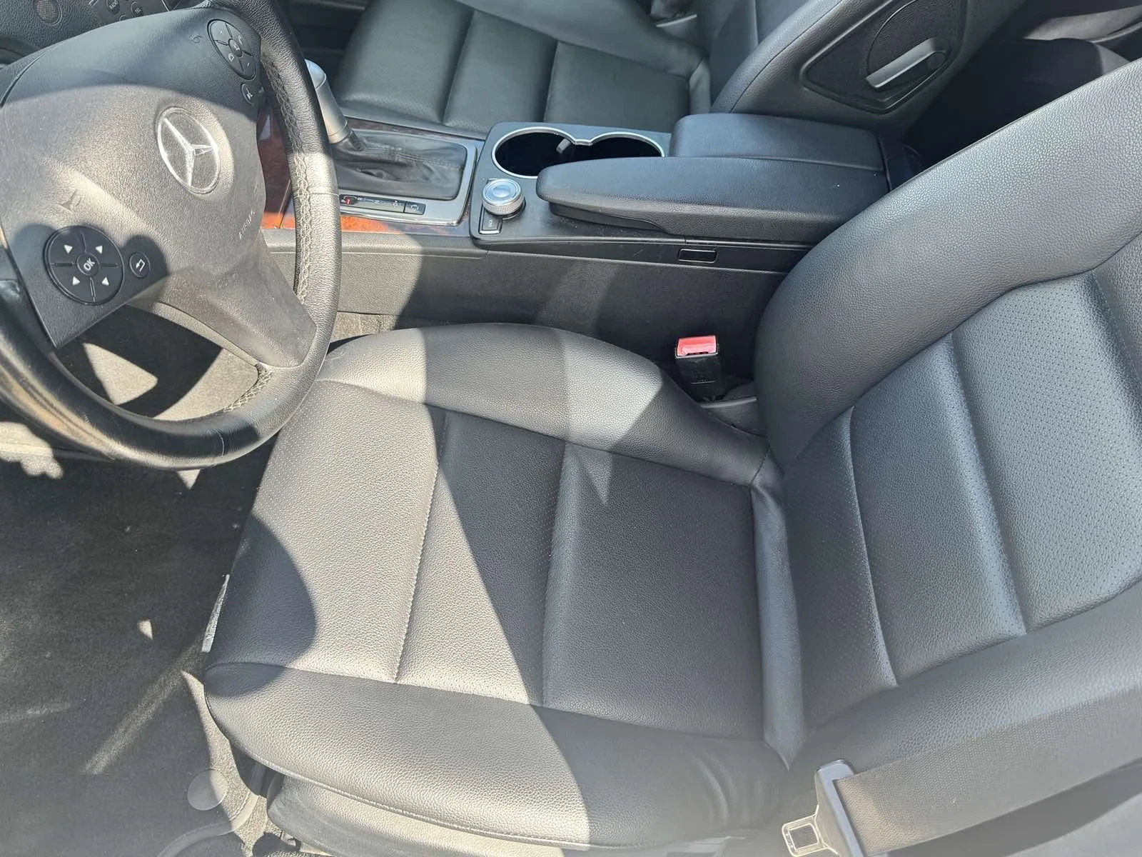 Mercedes-Benz C 300, снимка 15 - Автомобили и джипове - 56194876