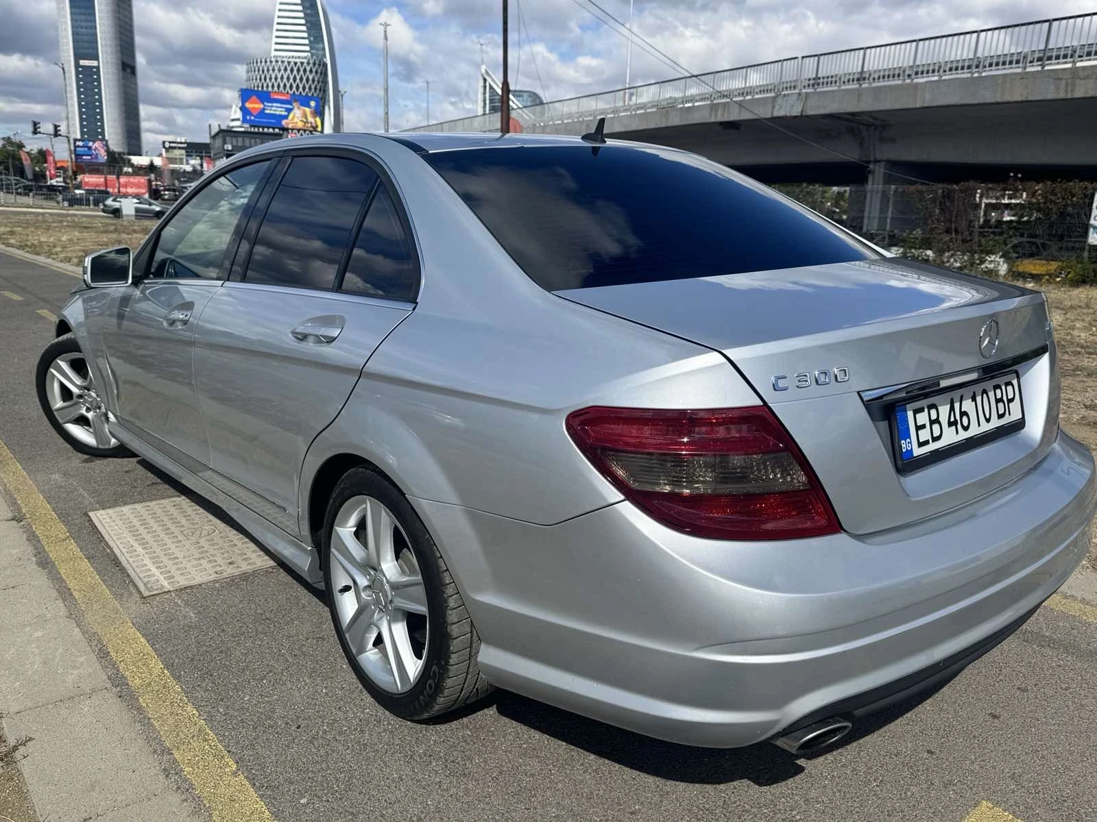 Mercedes-Benz C 300, снимка 5 - Автомобили и джипове - 56194876