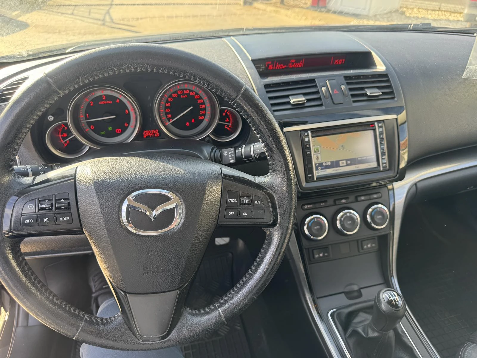 Mazda 6 ПЕРФЕКТЕН, ОБСЛУЖЕН, снимка 7 - Автомобили и джипове - 56384598