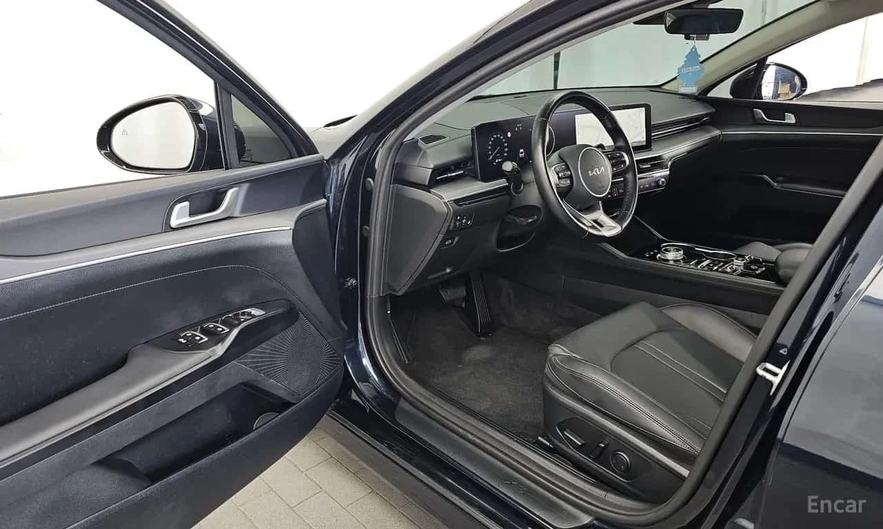 Kia K5 * 2.0 * ОБДУХВАНЕ * KEYLESS * , снимка 10 - Автомобили и джипове - 56465606
