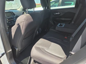 Jeep Cherokee 4x4/NAVI/ИТАЛИЯ, снимка 10