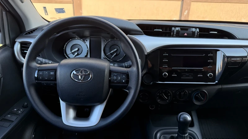 Toyota Hilux, снимка 10 - Автомобили и джипове - 48993962