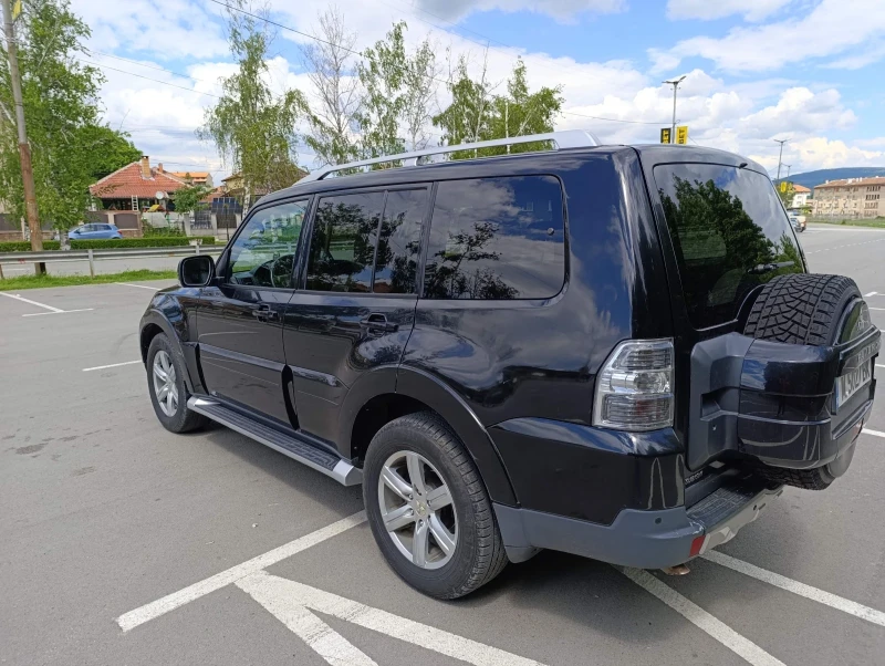 Mitsubishi Pajero, снимка 6 - Автомобили и джипове - 51437530
