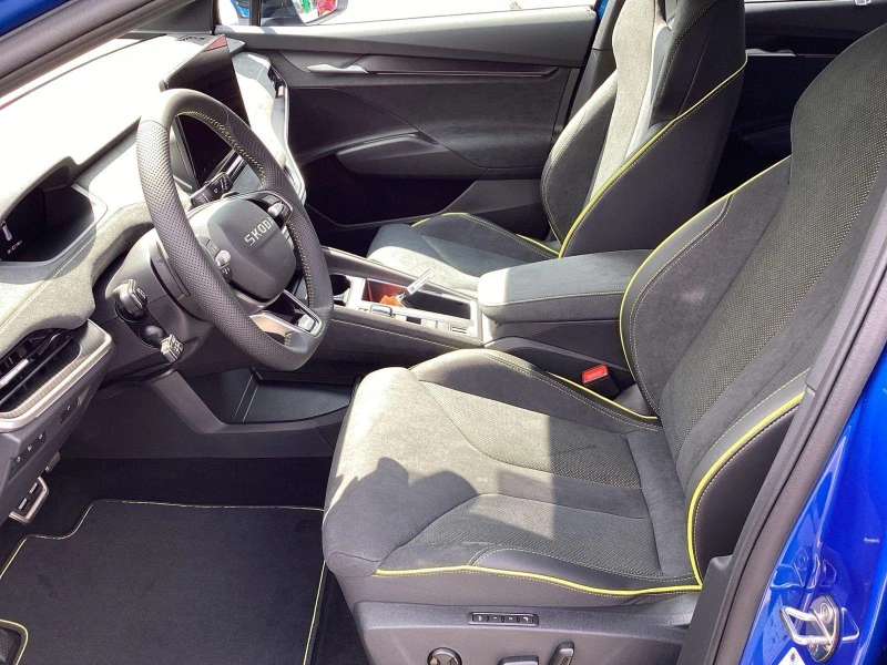 Skoda Elroq RS 84kWh AWD MATRIX-LED CANTON 360 HEAD UP, снимка 8 - Автомобили и джипове - 51508936