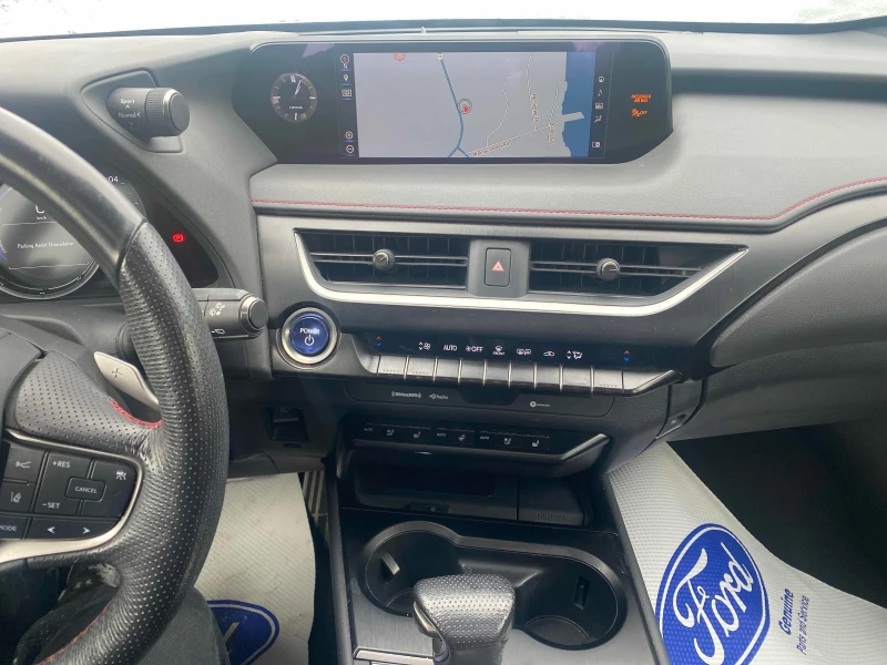 Lexus UX 250h * * CARFAX * * АВТО КРЕДИТ * * , снимка 9 - Автомобили и джипове - 52830621