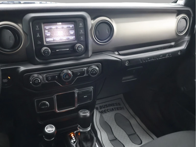 Jeep Wrangler SPORT 2DR* AWD* 8 SPEED* CARFAX* АВТО КРЕДИТ* , снимка 9 - Автомобили и джипове - 53249611