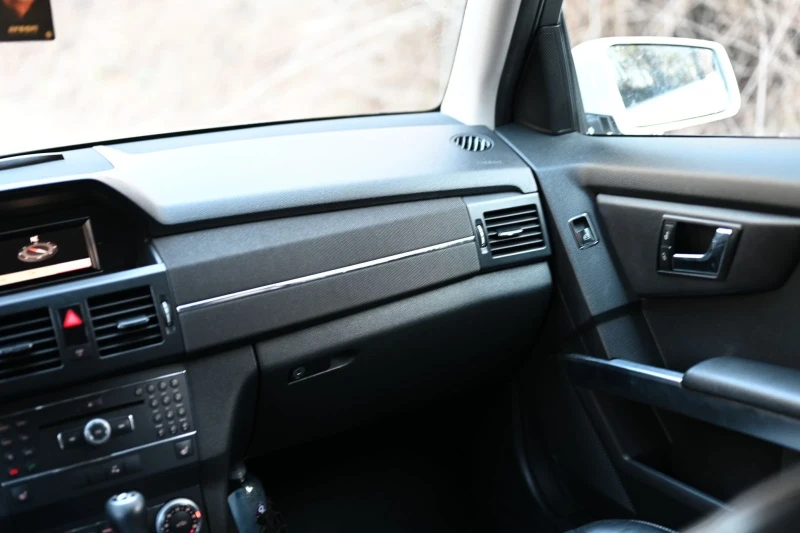 Mercedes-Benz GLK * 220 CDI * * 4 MATIC* , снимка 12 - Автомобили и джипове - 53275677
