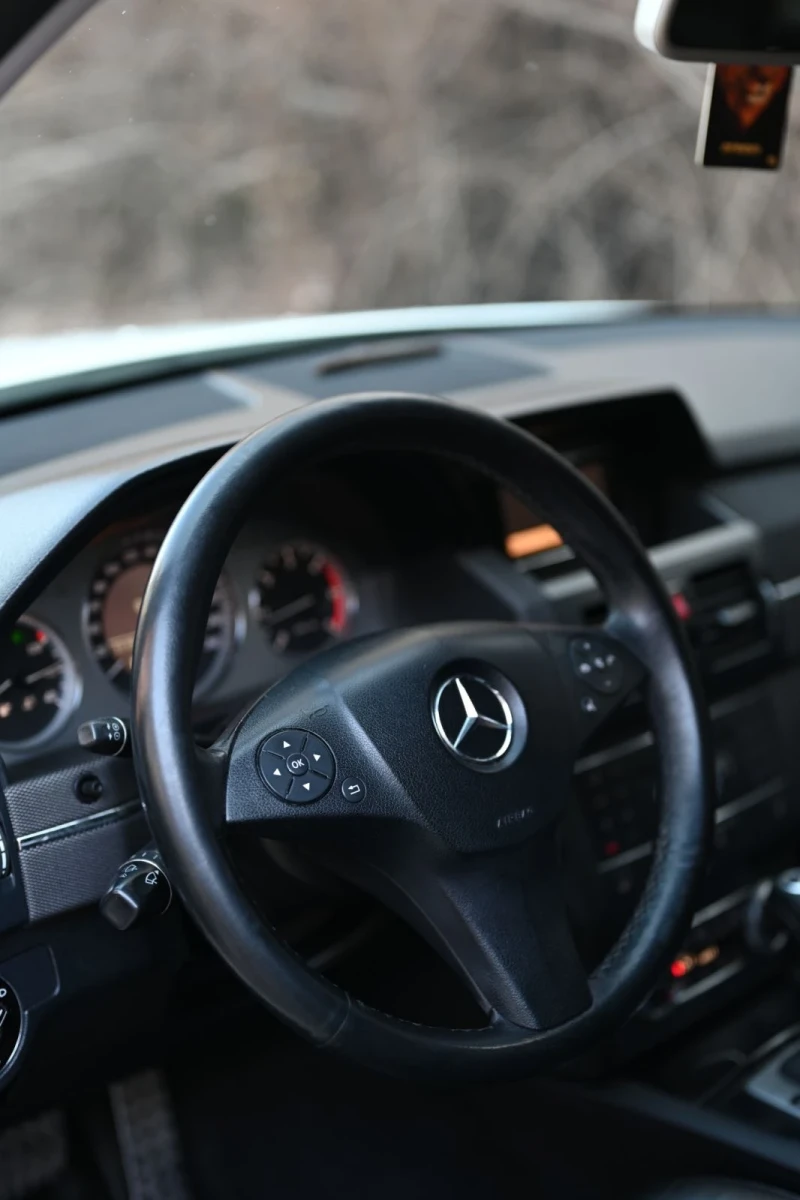 Mercedes-Benz GLK * 220 CDI * * 4 MATIC* , снимка 9 - Автомобили и джипове - 53275677