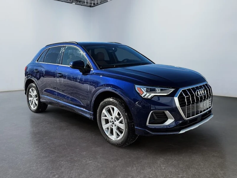 Audi Q3 quattro Komfort* 45* TFSI* АвтоКредит* (ЦЕНА ДО БГ, снимка 2 - Автомобили и джипове - 53513272