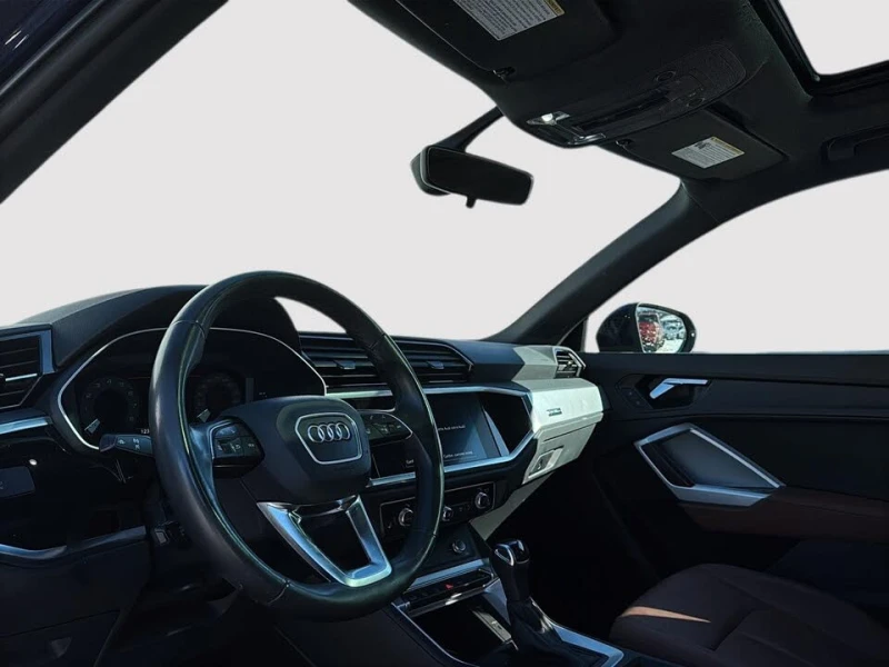 Audi Q3 quattro Komfort* 45* TFSI* АвтоКредит* (ЦЕНА ДО БГ, снимка 7 - Автомобили и джипове - 53513272