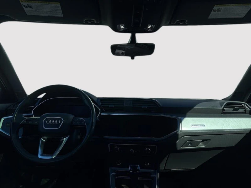 Audi Q3 quattro Komfort* 45* TFSI* АвтоКредит* (ЦЕНА ДО БГ, снимка 8 - Автомобили и джипове - 53513272