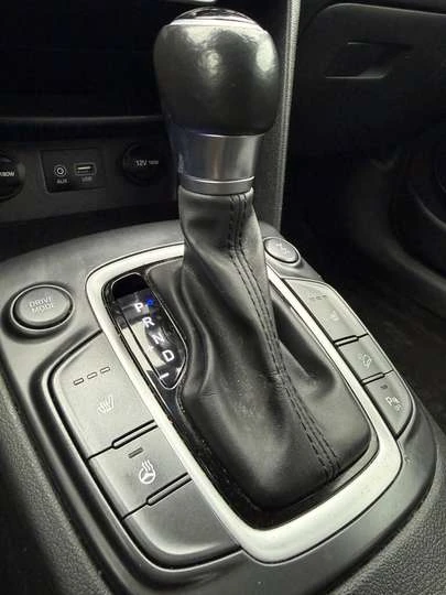 Hyundai Kona 1.6T Trend All-wheel Drive, снимка 10 - Автомобили и джипове - 53915024