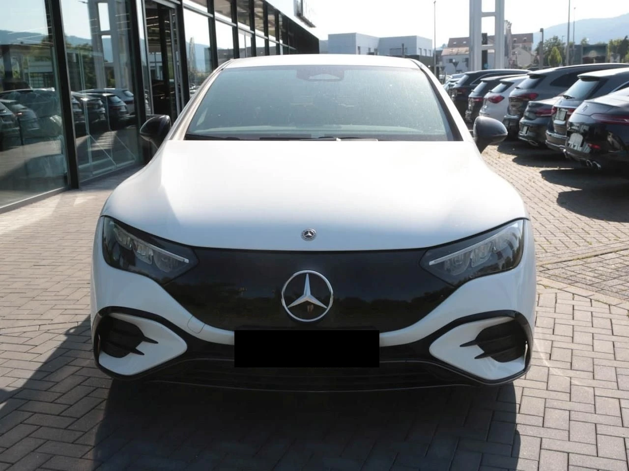 Mercedes-Benz EQE 300 AMG/ NIGHT/ CAMERA/ LED/ NAVI/ 5Г. ГАР/ - изображение 2