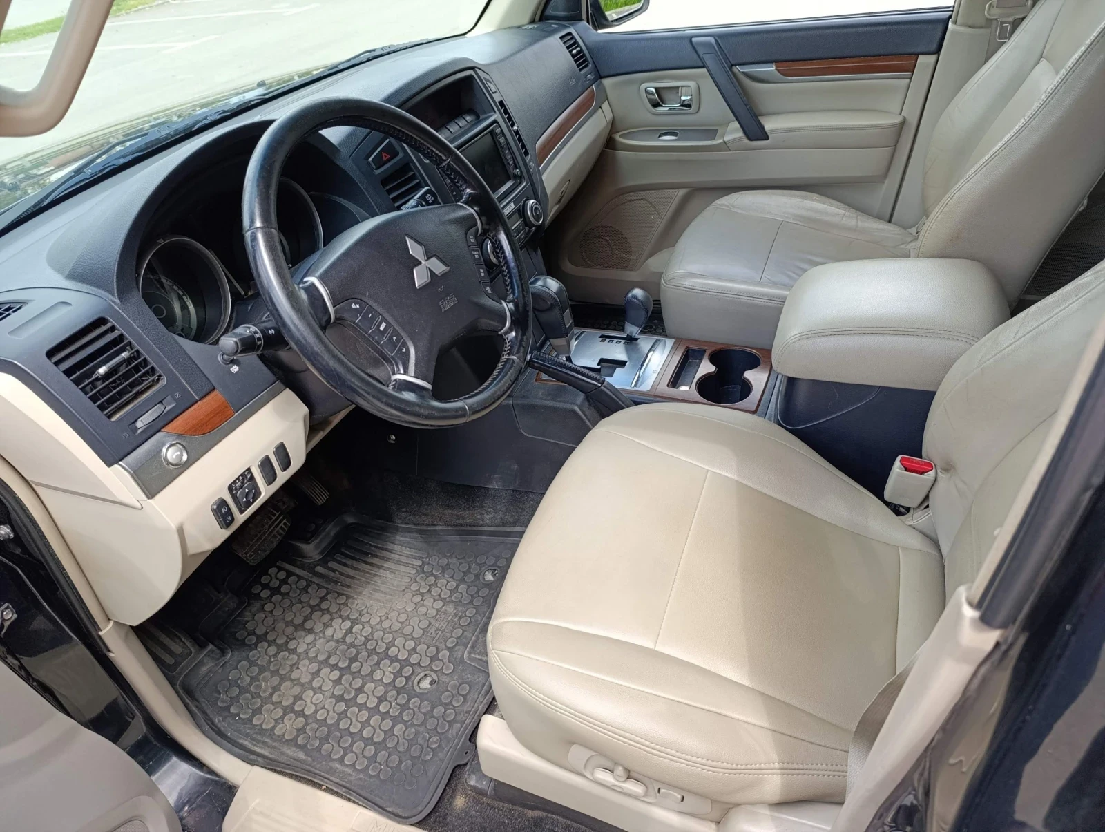 Mitsubishi Pajero  - изображение 8
