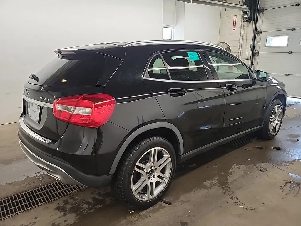 Mercedes-Benz GLA 250 * CARFAX * БЕЗ ПЪРВОНАЧАЛНА ВНОСКА - изображение 4