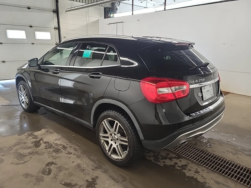 Mercedes-Benz GLA 250 * CARFAX * БЕЗ ПЪРВОНАЧАЛНА ВНОСКА - изображение 5