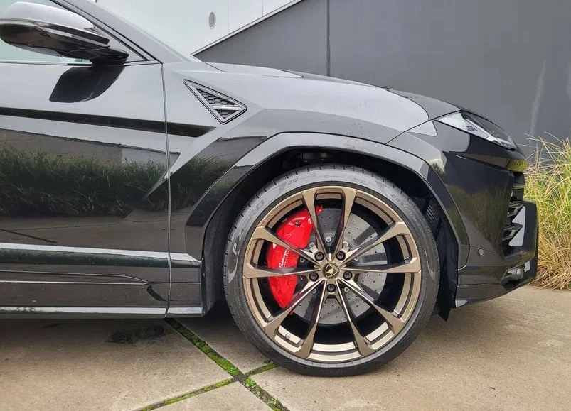 Lamborghini Urus 4.0 V8 AWD - изображение 4