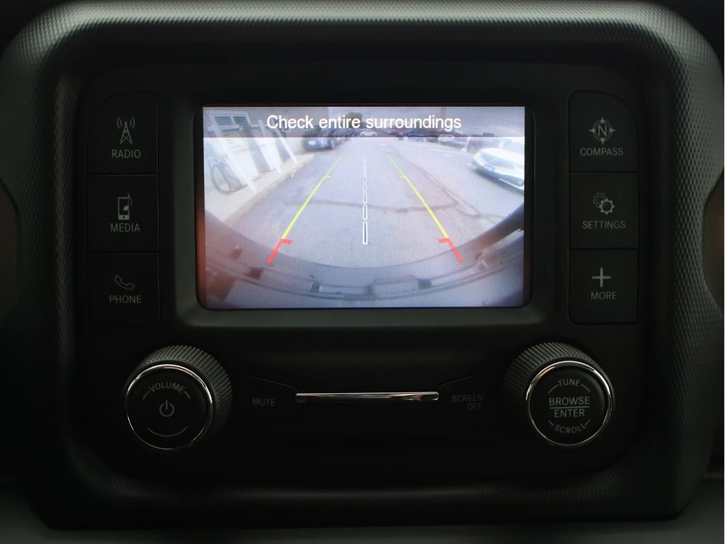 Jeep Wrangler SPORT 2DR* AWD* 8 SPEED* CARFAX* ���� ������*  | Mobile.bg � ����������� 13