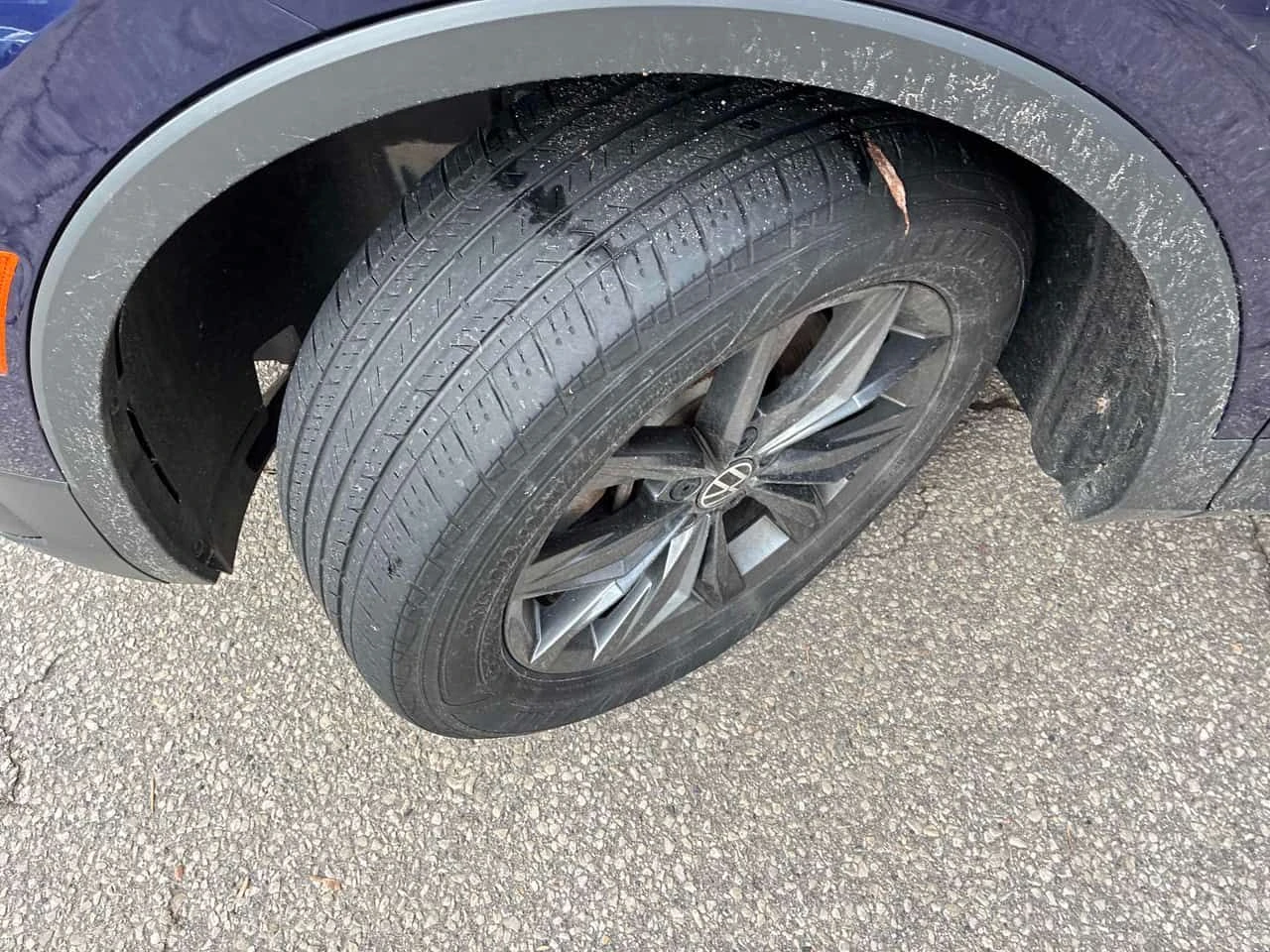 VW Tiguan * Comfortline * CARFAX * ПАНО * KEYLESS * ПОДГРЕВИ, снимка 7 - Автомобили и джипове - 53836315