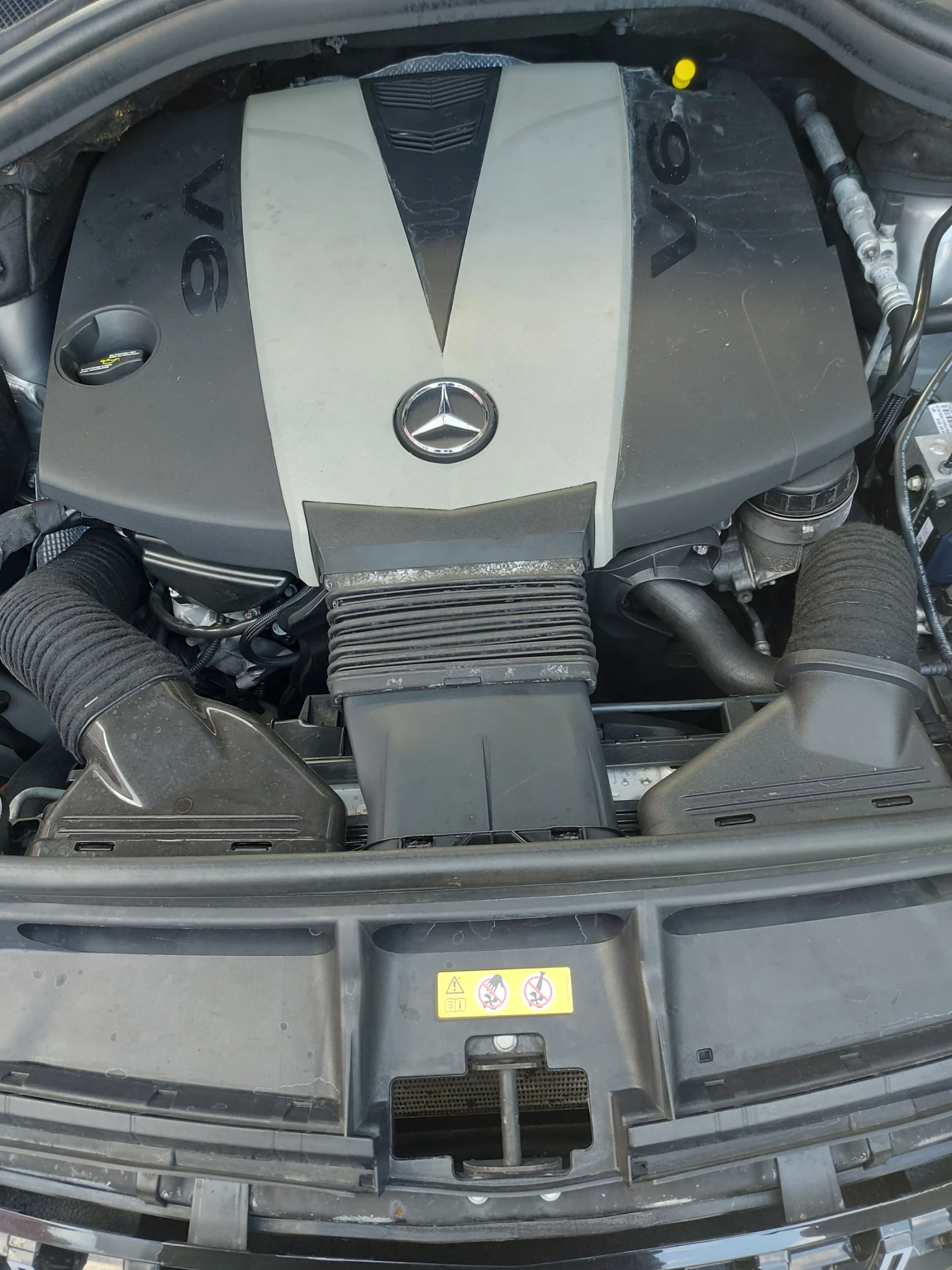 Mercedes-Benz ML 350 На прожуни , снимка 10 - Автомобили и джипове - 54621673