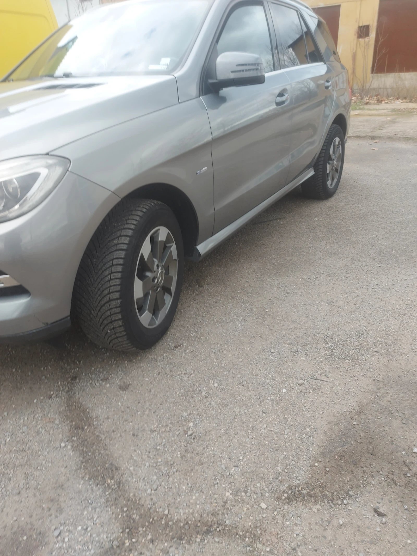 Mercedes-Benz ML 350 На прожуни , снимка 3 - Автомобили и джипове - 54621673