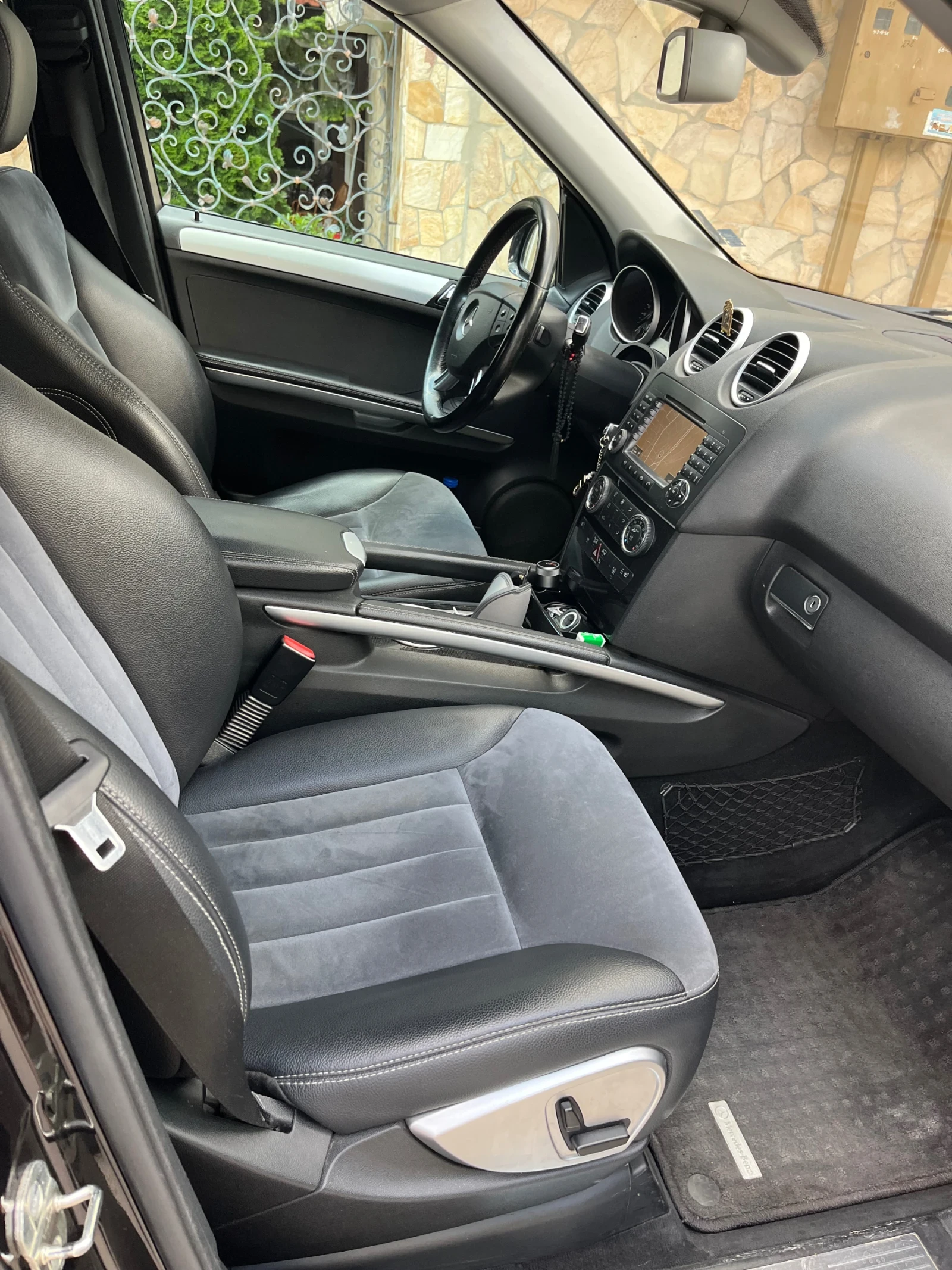 Mercedes-Benz ML 350 272кс, снимка 11 - Автомобили и джипове - 55165556