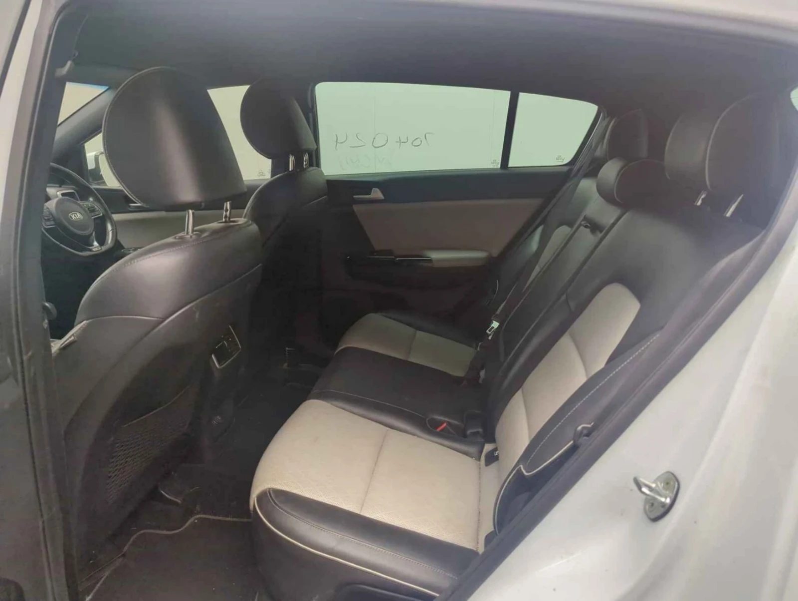 Kia Sportage 2.0 Crdi 4x4 GT Line, снимка 7 - Автомобили и джипове - 55670953