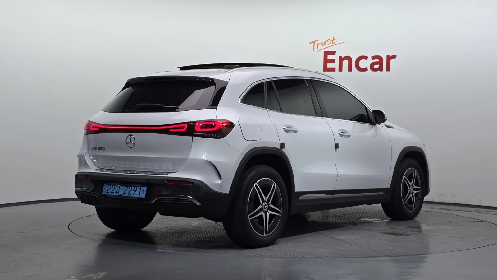 Mercedes-Benz EQA 250 Amg Package * Крайна Цена* , снимка 2 - Автомобили и джипове - 56082610