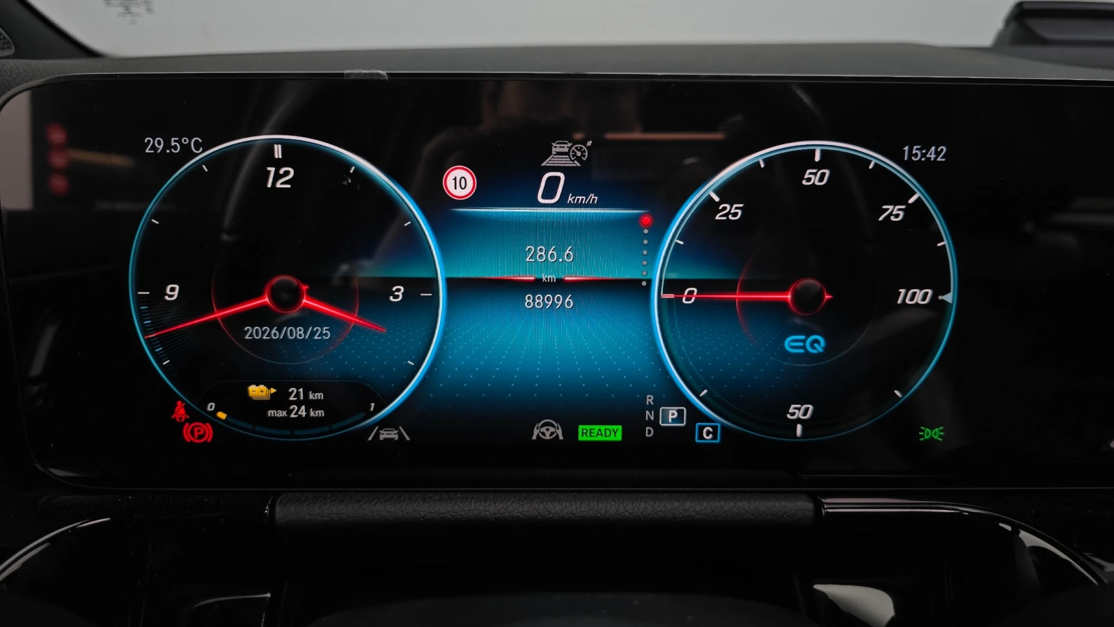 Mercedes-Benz EQA 250 Amg Package * Крайна Цена* , снимка 8 - Автомобили и джипове - 56082610