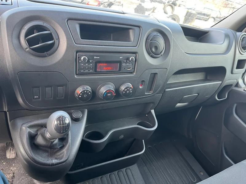 Renault Master До 3.5Т, снимка 11 - Бусове и автобуси - 48704379